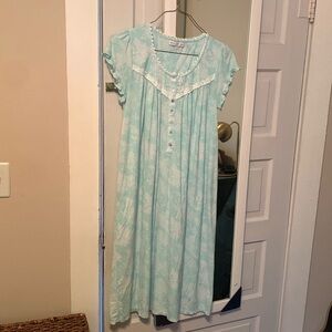 Eileen West Size S Aqua colored Modal Women’s Nightgown Cottagecore
